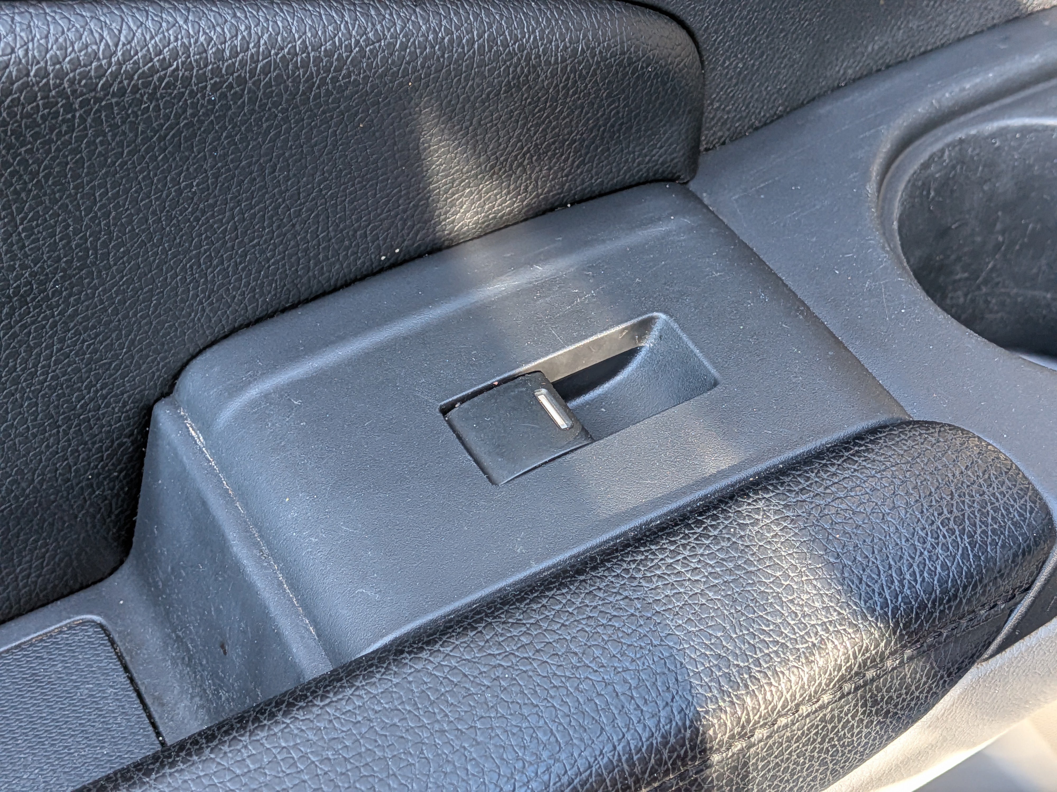 Used 2016 Honda Pilot Elite image 16