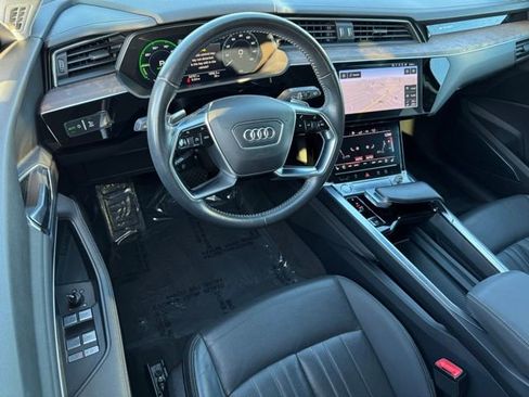 Used 2019 Audi e-tron Premium Plus image 25