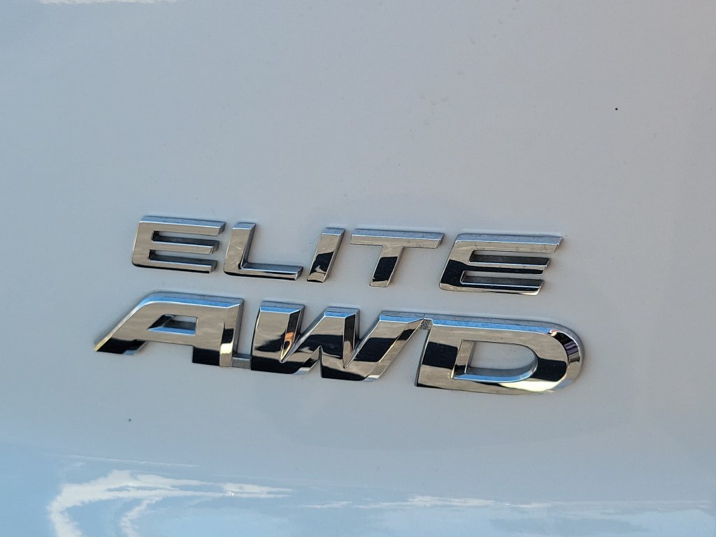 Used 2023 Honda Passport Elite image 8