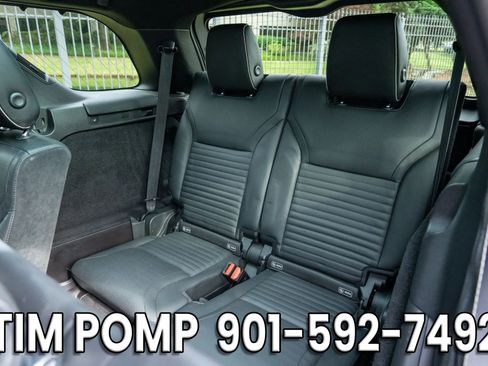 Used 2017 Land Rover Discovery HSE AWD/4WD image 15