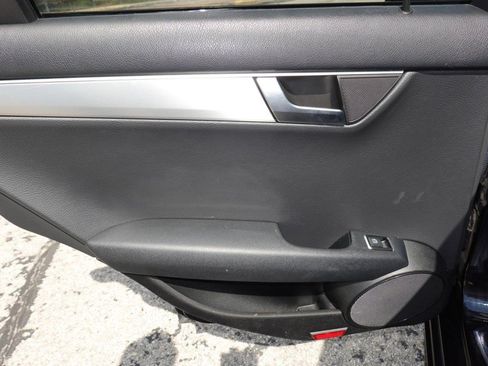 Used 2014 Mercedes-Benz C 250 Sedan image 20