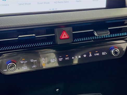 Used 2023 Kia EV6 GT-Line w/ GT-Line Suede Seat Package image 20