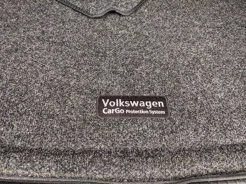 Certified 2020 Volkswagen Atlas Cross Sport SE image 28