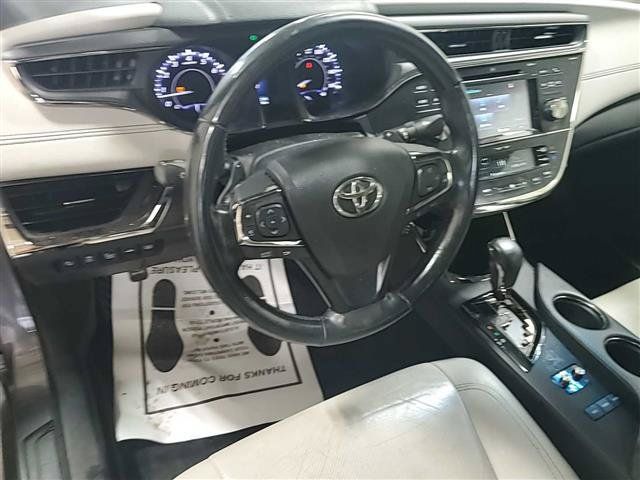 Used 2017 Toyota Avalon Limited FWD image 6