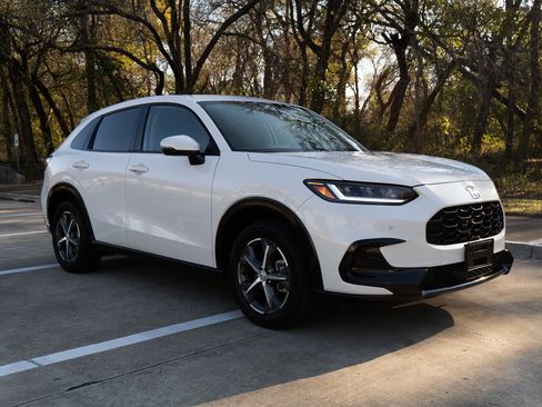 Certified 2025 Honda HR-V EX-L image 2