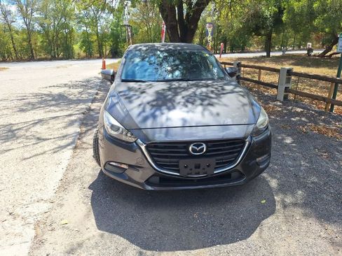Used 2018 MAZDA MAZDA3 Touring image 9