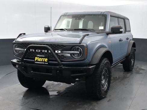 New 2025 Ford Bronco Badlands w/ Sasquatch Package image 1