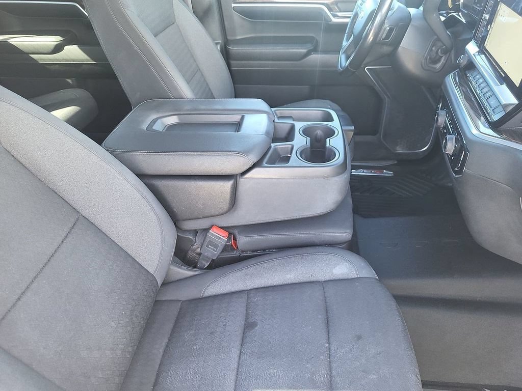 Used 2022 Chevrolet Silverado 1500 RST AWD/4WD image 34