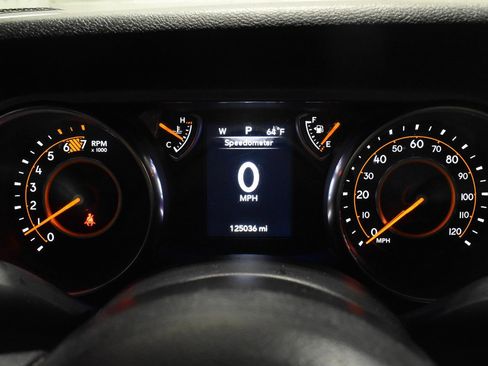 Used 2019 Jeep Wrangler Unlimited Sport image 17