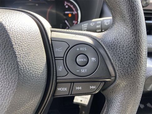 Used 2024 Toyota RAV4 LE image 32