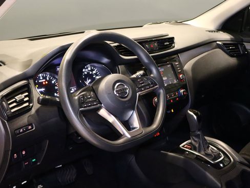 Used 2020 Nissan Rogue Sport S w/ Appearance Package image 10