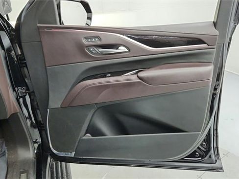 Used 2021 Cadillac Escalade Premium Luxury Platinum image 23