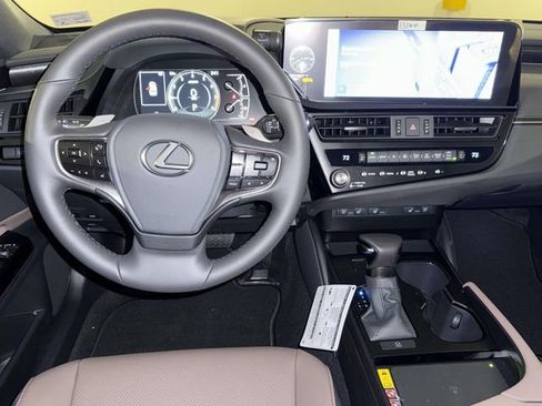 New 2025 Lexus ES 350 350 image 3