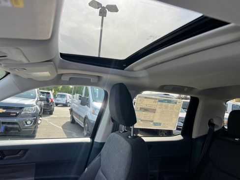 New 2025 Ford Maverick XLT w/ XLT Luxury Package image 9