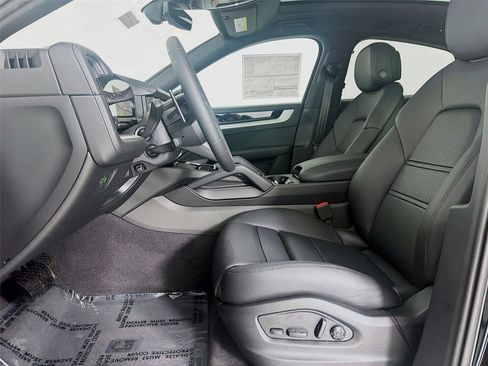 New 2026 Porsche Cayenne Coupe image 5
