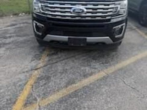 Used 2019 Ford Expedition Limited w/ Equipment Group 302A AWD/4WD image 5