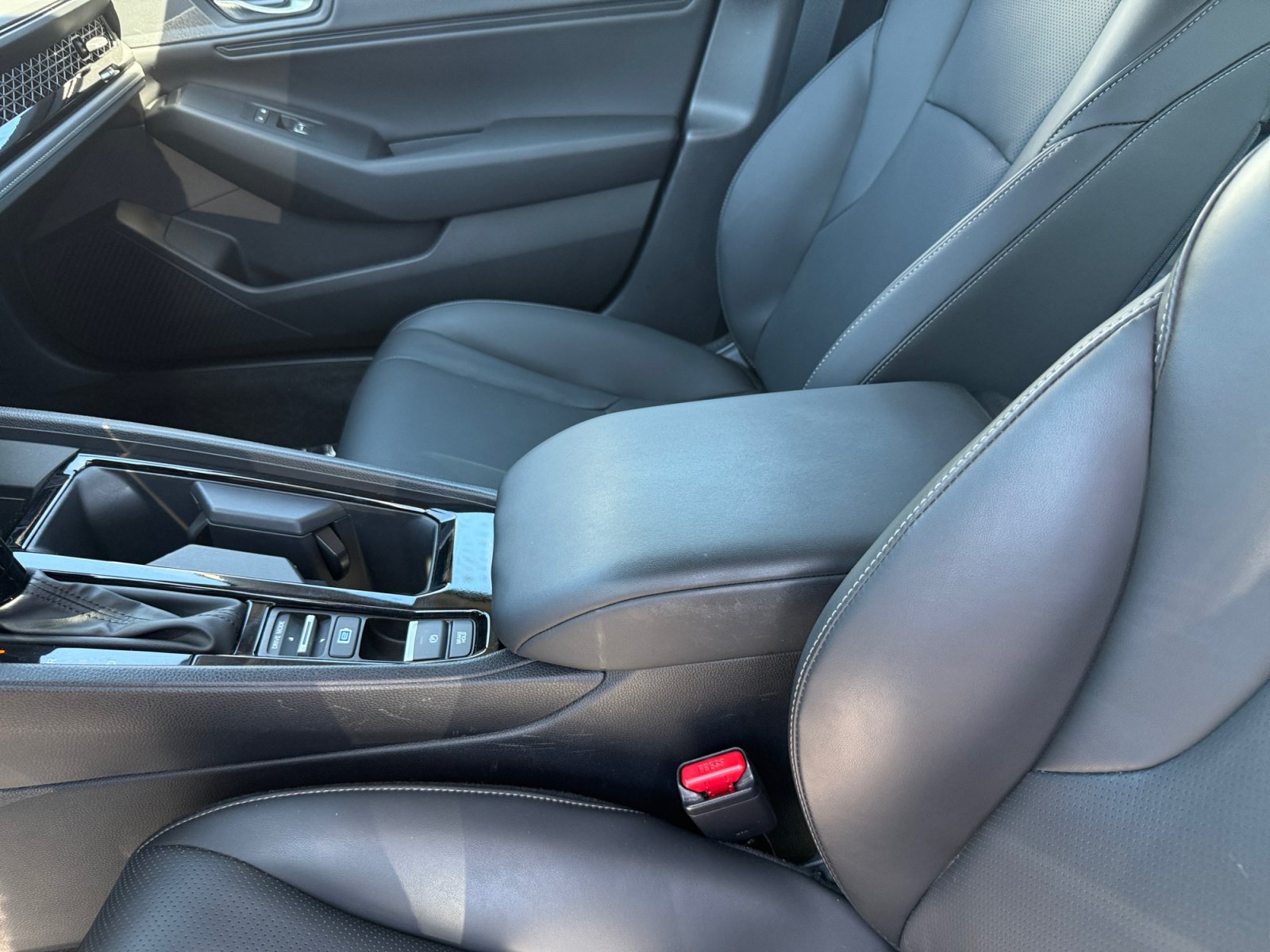 Used 2023 Honda Accord EX-L image 14