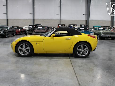 Used 2008 Pontiac Solstice GXP w/ Premium Package image 32