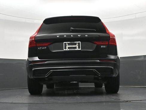 Used 2024 Volvo XC60 B5 Plus AWD/4WD image 26