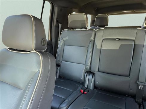 Certified 2024 Chevrolet Suburban Premier image 16