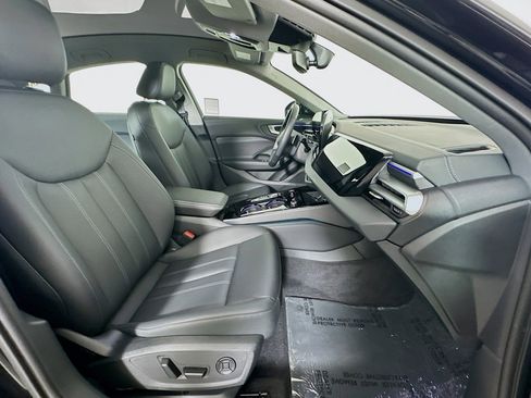 Used 2025 Audi A5 2.0T Premium w/ Convenience Package image 8