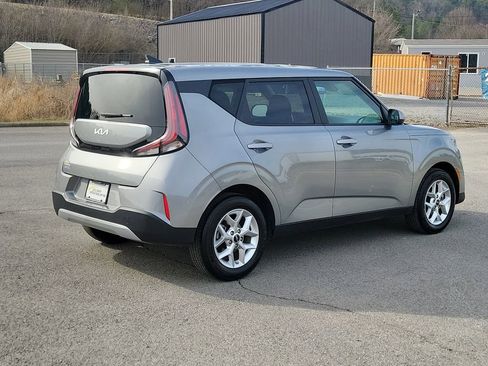 Used 2024 Kia Soul LX w/ Option Group 015 image 3