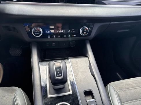 Used 2022 Mitsubishi Outlander SE FWD image 13
