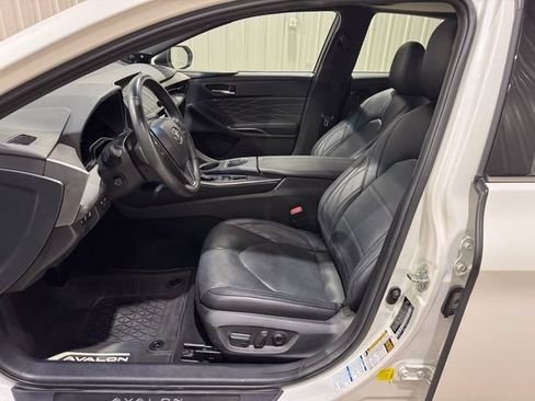 Used 2021 Toyota Avalon Limited AWD/4WD image 10