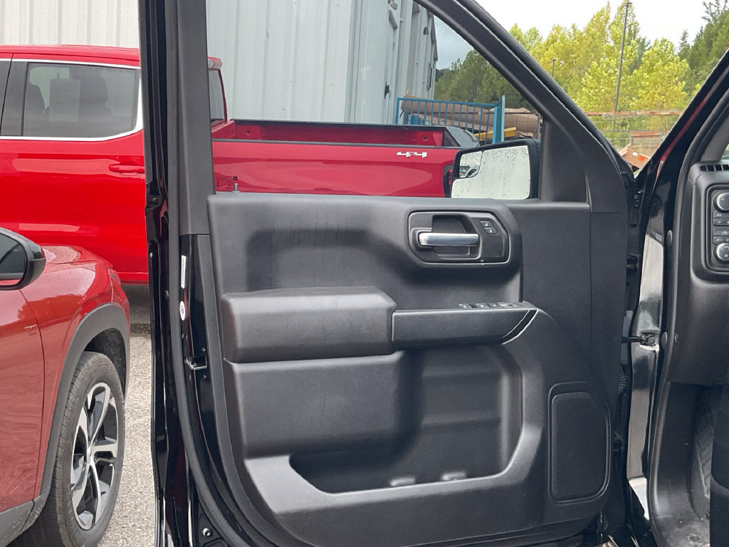 Used 2022 Chevrolet Silverado 1500 Custom AWD/4WD image 8