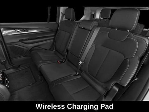 Used 2024 Jeep Grand Cherokee L Altitude image 40