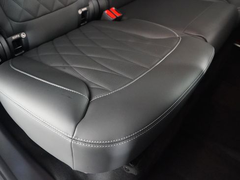 Used 2025 Mercedes-Benz G 63 AMG 4MATIC image 44