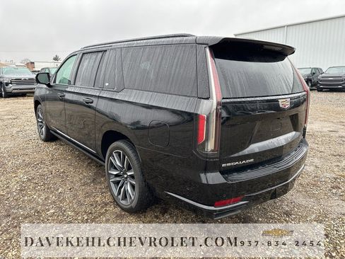 Used 2022 Cadillac Escalade ESV Sport w/ Touring Package image 48