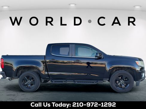 Used 2017 Chevrolet Colorado LT w/ Midnight Edition RWD image 8