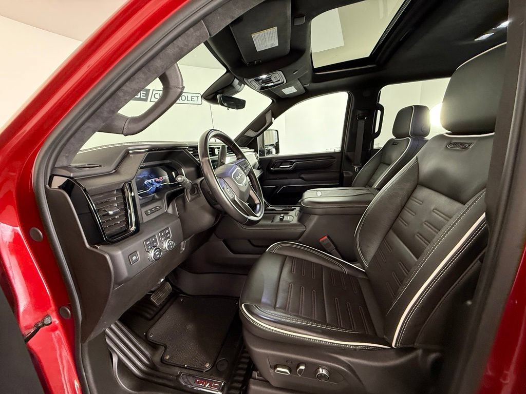 Used 2024 GMC Sierra 2500 AT4X AWD/4WD image 19