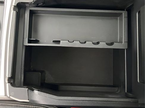 Used 2021 Ford F250 Platinum w/ FX4 Off-Road Package image 43