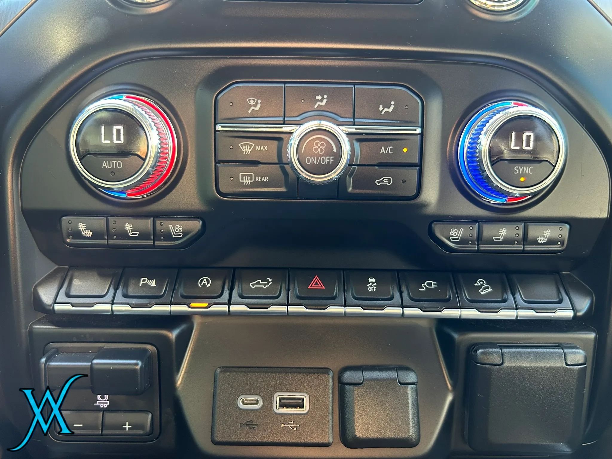 Used 2019 GMC Sierra 1500 Denali AWD/4WD image 36