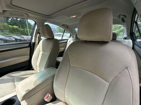 Used 2016 Subaru Legacy 2.5i Premium AWD/4WD image 15