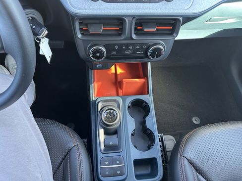 Used 2024 Ford Maverick XLT image 11