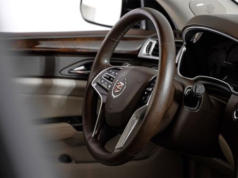 Used 2016 Cadillac SRX Luxury w/ Driver Awareness Package image 11