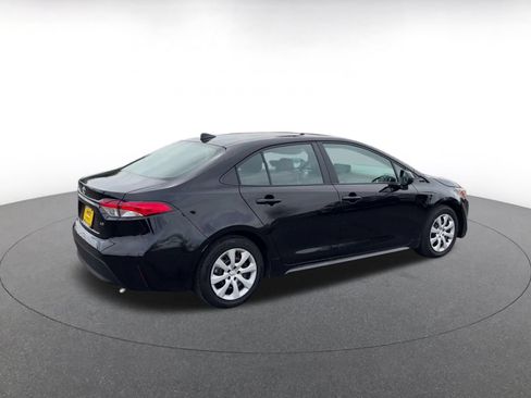 Used 2025 Toyota Corolla LE FWD image 15
