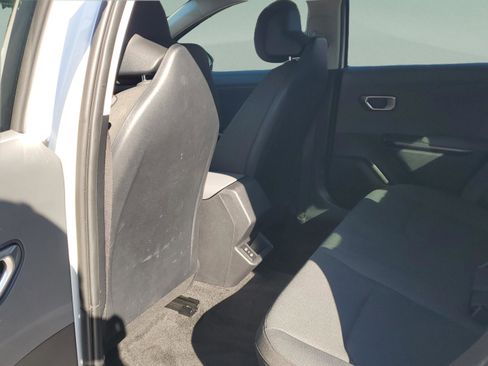 Certified 2025 Kia K4 LXS image 30