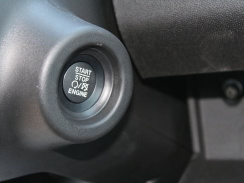 New 2025 RAM ProMaster 2500 w/ Convenience Group FWD image 27