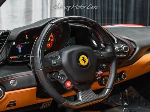 Used 2018 Ferrari 488 GTB image 9