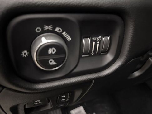 New 2025 RAM 1500 Laramie w/ Bed Utility Group image 18