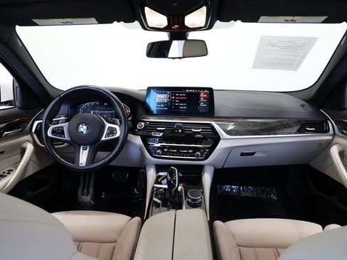 Used 2023 BMW 540i w/ M Sport Package RWD image 22