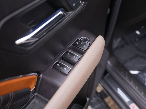 Used 2023 GMC Canyon Denali AWD/4WD image 20