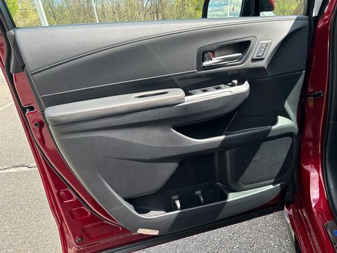 New 2026 Toyota Sienna Platinum AWD/4WD image 18