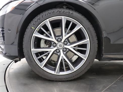 Used 2018 Volvo S90 T5 Momentum w/ Convenience Package AWD/4WD image 43