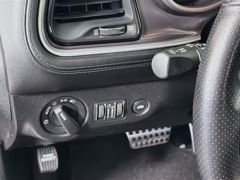 Used 2021 Dodge Challenger R/T Scat Pack RWD image 17
