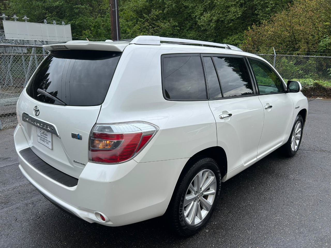 Used 2010 Toyota Highlander Limited AWD/4WD image 5
